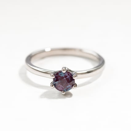Zásnubný prsteň s alexandritom Rabby