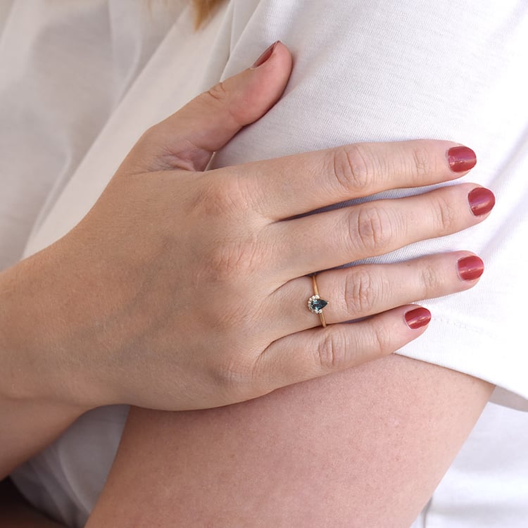 Prsteň s alexandritom a diamantmi 82327