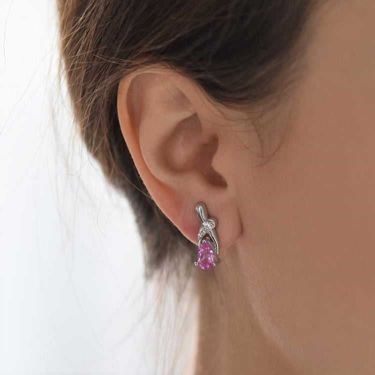 Strieborné náušnice s ružovými zafírmi 105052