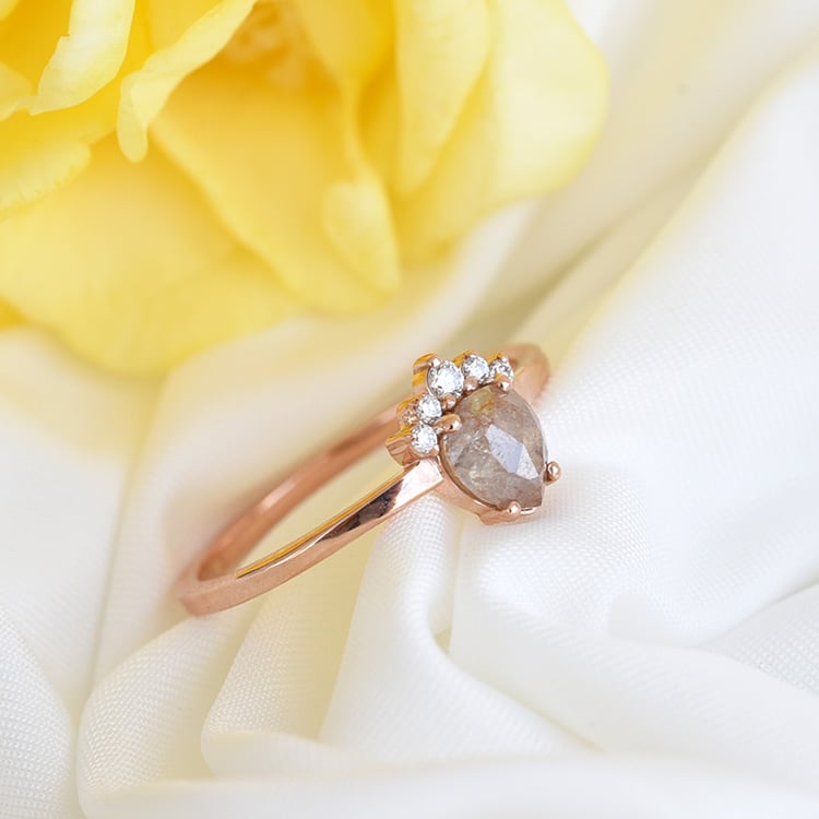 Diamantový zásnubný prsteň zo zlata 82535