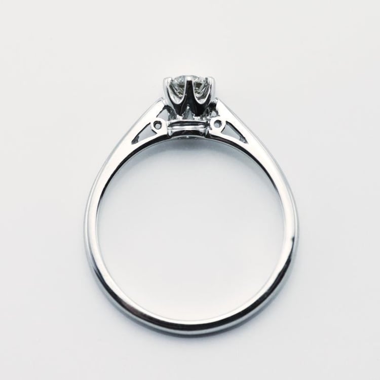 Zlatý prsteň s diamantom 10549