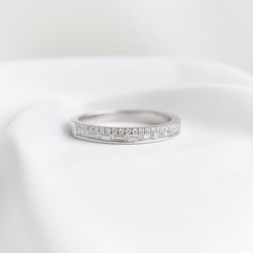 Eternity prsteň s round a baguette diamantmi Ivonne