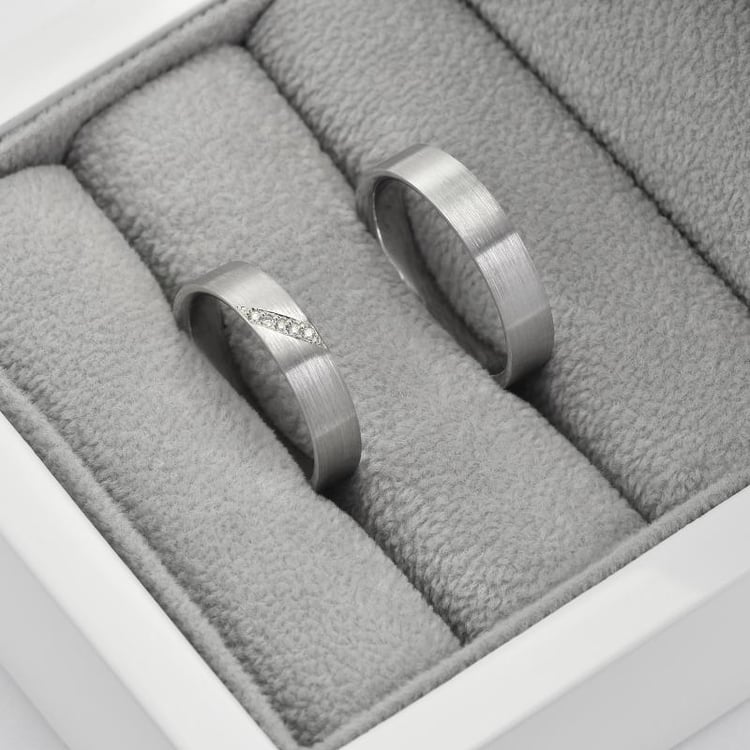 Svadobné prstene s diamantmi 44686