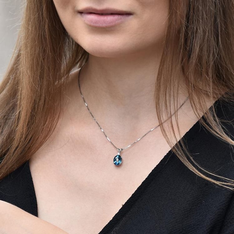 Prívesok s topásom 31020