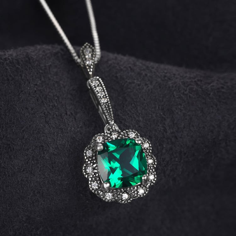 Náhrdelník v tvare kvetu 19314