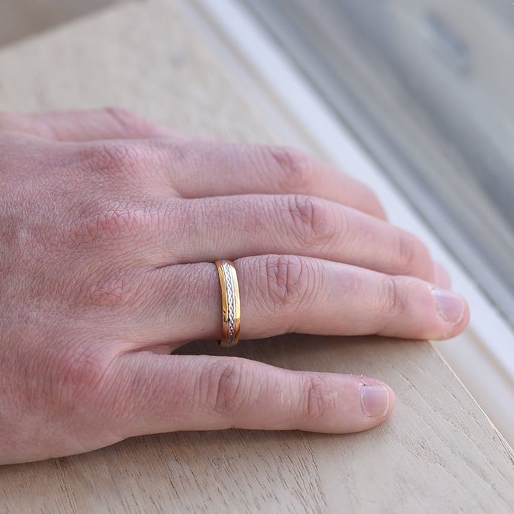 Pánsky snubný prsteň 63715