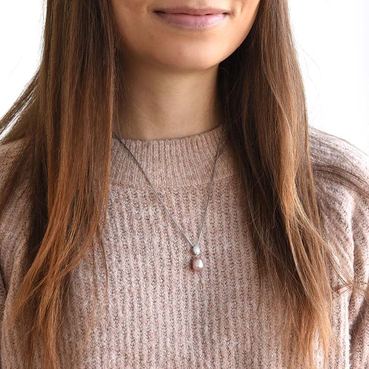 Strieborný prívesok 78049