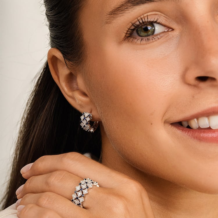 Moderný zlatý prsteň s lab-grown diamantmi a zafírmi Arnt 162766