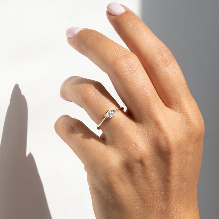 Zlatý cluster prsteň s 0.31ct IGI certifikovaným diamantom Aghate 140605