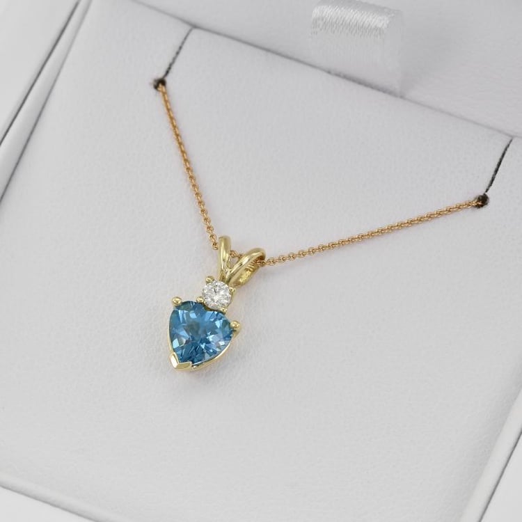 Topásový náhrdelník 25877