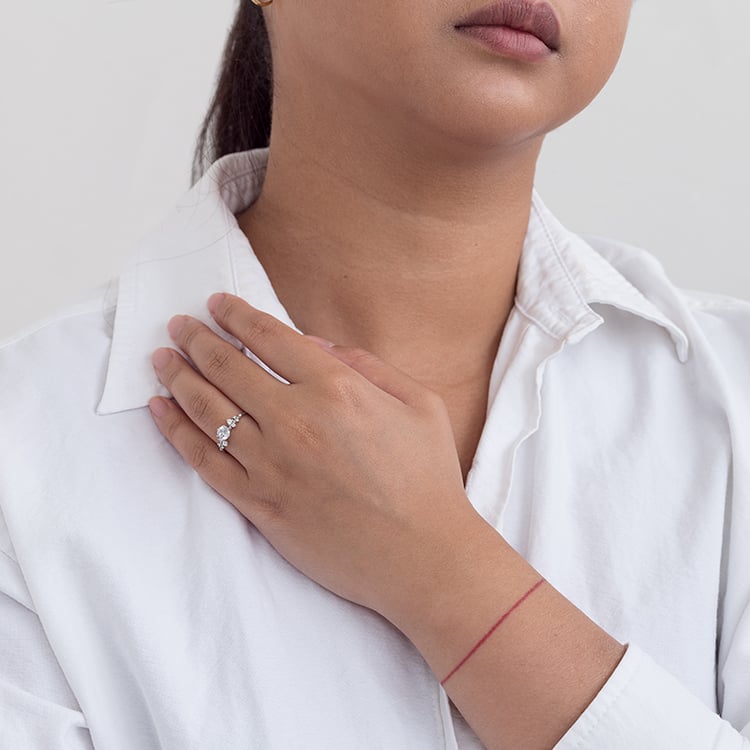 Strieborný zásnubný prsteň s moissanitmi Olha 165978