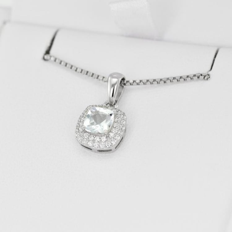 Strieborný náhrdelník s akvamarínmi 23324