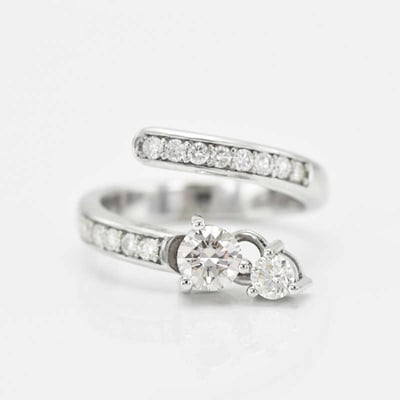 Zásnubný prsteň s diamantmi