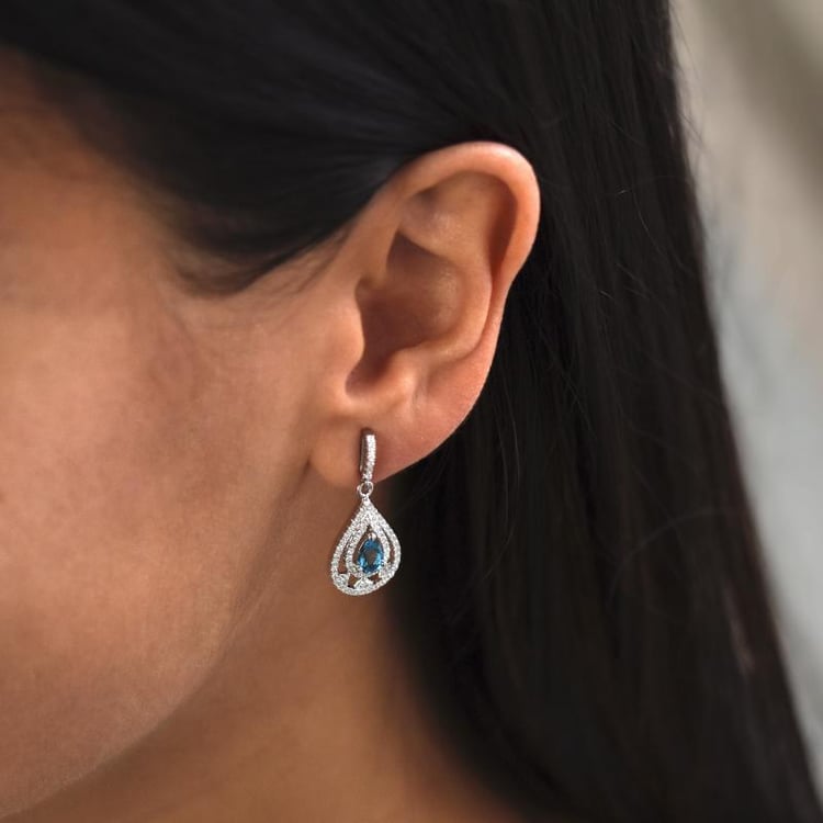 Strieborné visiace náušnice s topásmi a zirkónmi 51528