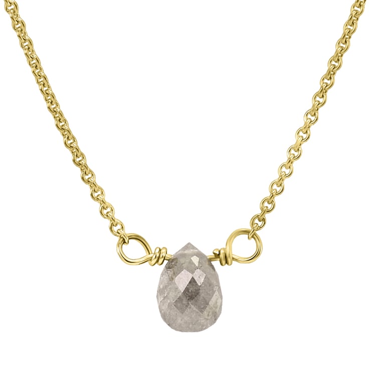 Diamant v zlatom náhrdelníku