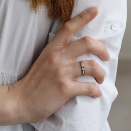 Eternity obrúčka s lab-grown diamantmi a komfortný prsteň Albine