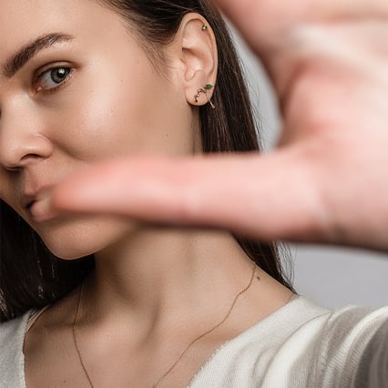 Náušnica so znamením zverokruhu Gemini