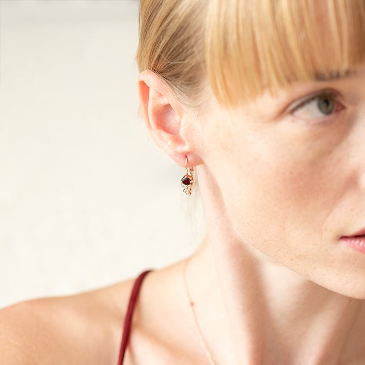 Set cluster šperkov s českými granátmi, morganitmi a moissanitmi Ester 146893