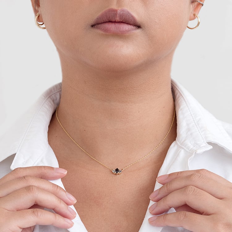 Náhrdelník s marquise salt and pepper diamantmi Everline 128750