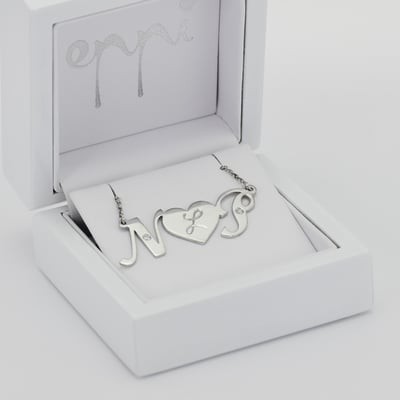 Náhrdelník s písmeny