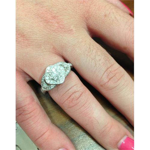 Zásnubný prsteň s diamantmi z bieleho zlata 4506