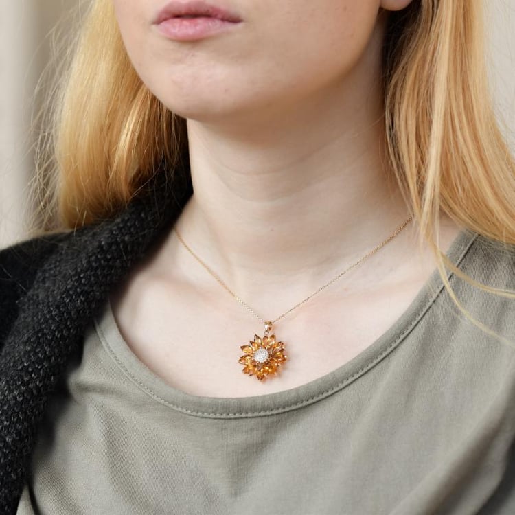 Zlatá citrínová slnečnica v náhrdelníku 18224