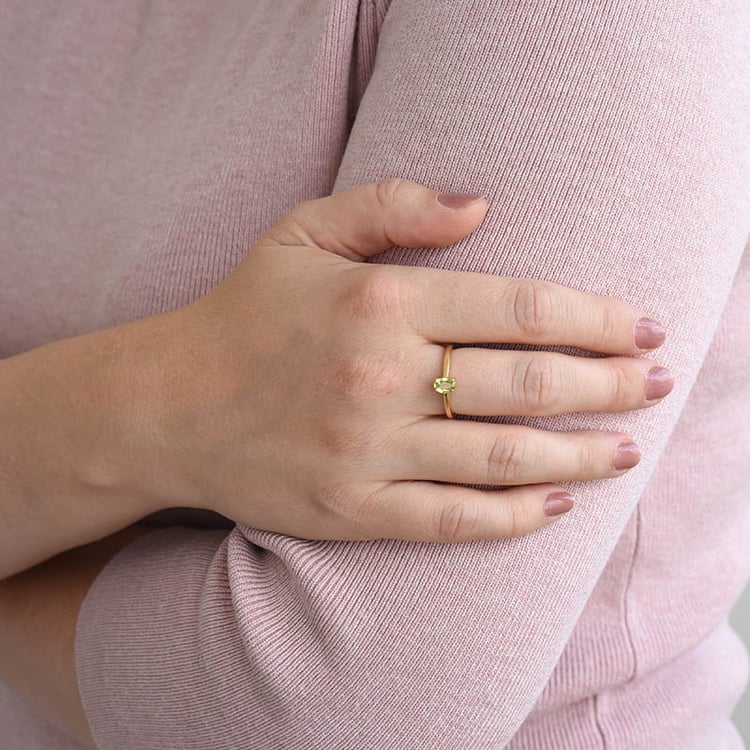 Pozlátený prsteň s olivínom 86075