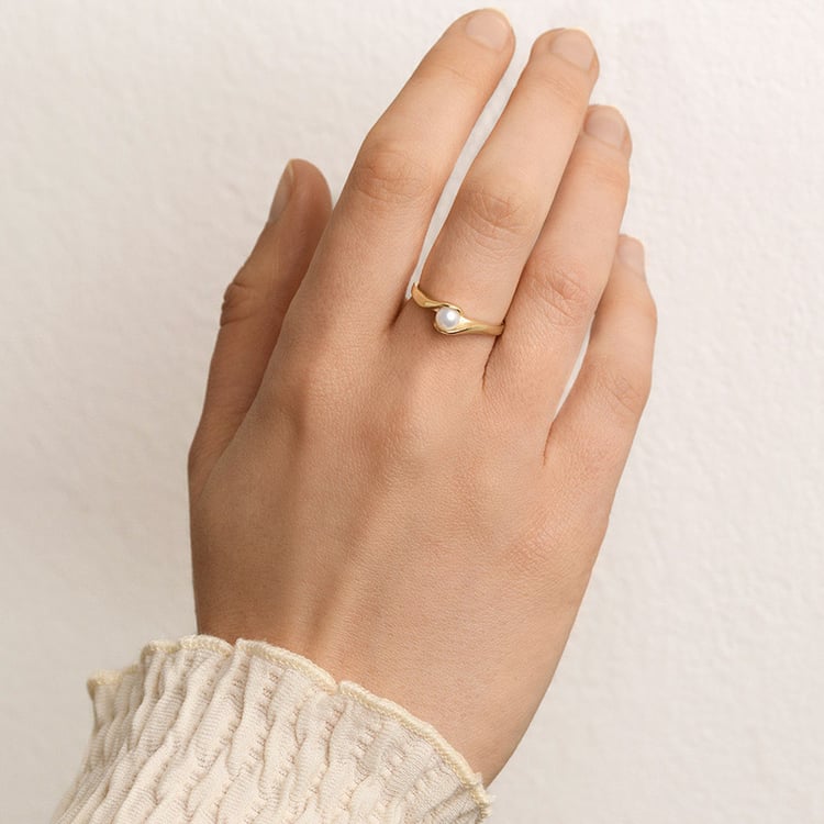 Zásnubný prsteň s perlou Mela 153834