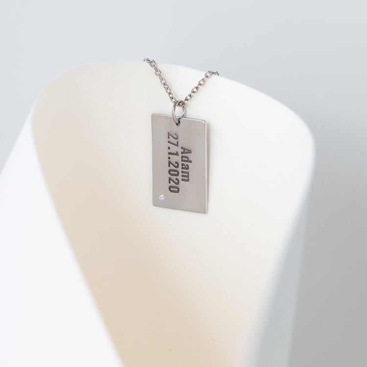 Platinový obdĺžnikový prívesok s diamantom a gravírom Greg 123104