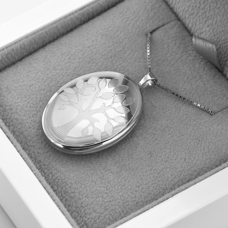 Strieborný medailón so stromom 47602
