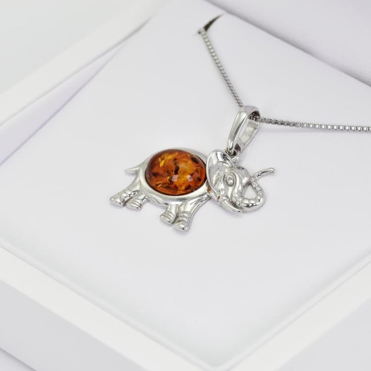 Náhrdelník s jantarem 15016