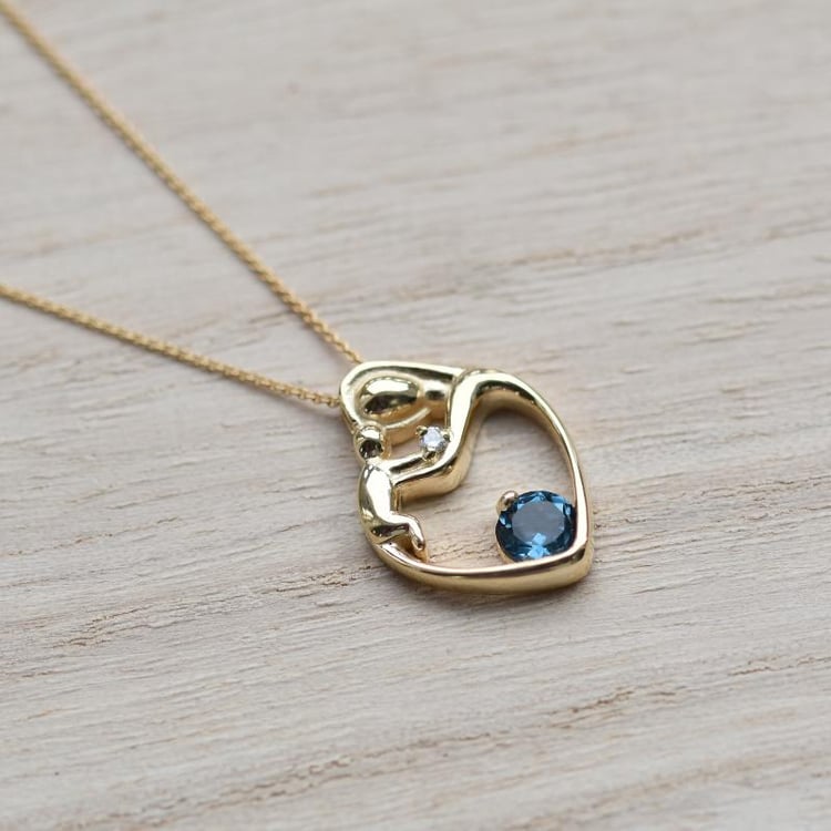 Zlatý prívesok matka a dieťa s londýnskym topásom 40369