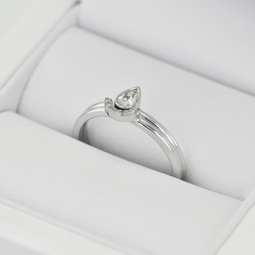 Zlatý zásnubný set prsteňov s pear ertifikovaným diamantom Paiha