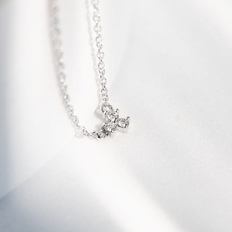 Náhrdelník s tromi lab-grown diamantmi Amine 144596