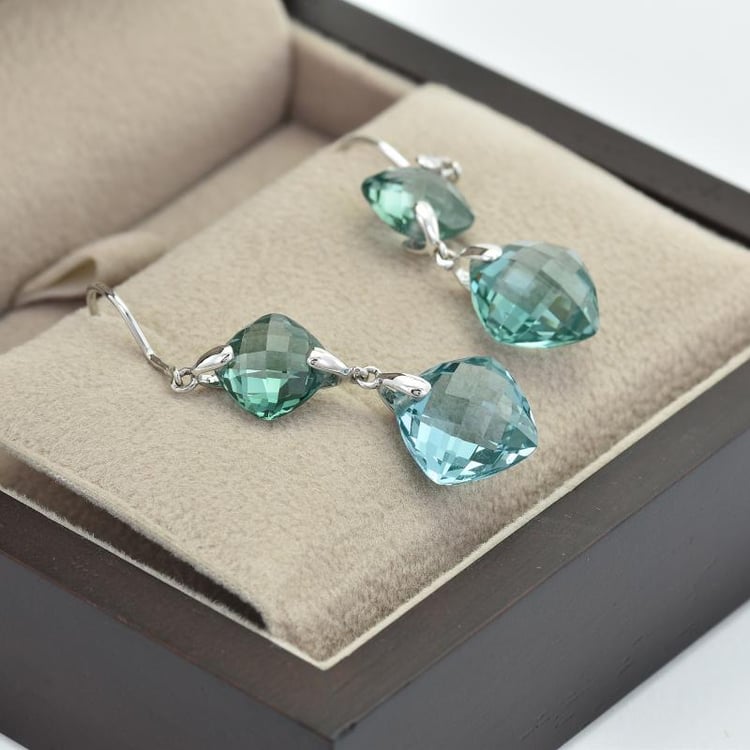 Spinelové náušnice 31786