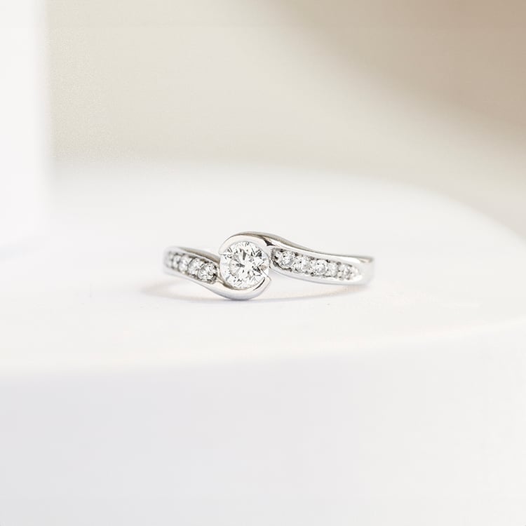 Zásnubný prsteň s 0.35ct GIA certifikovaným diamantom Naia 142866