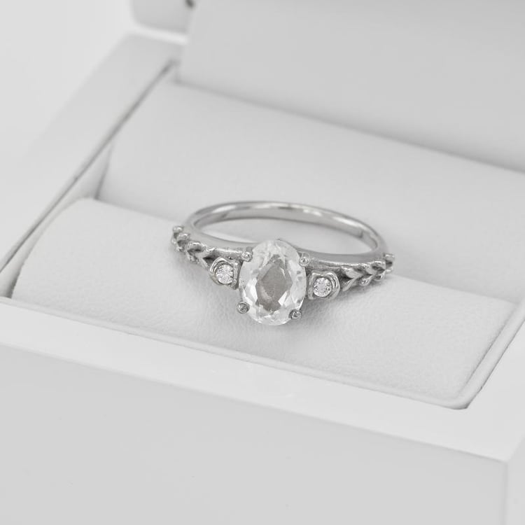 Zlatý prsteň s topásom 29791