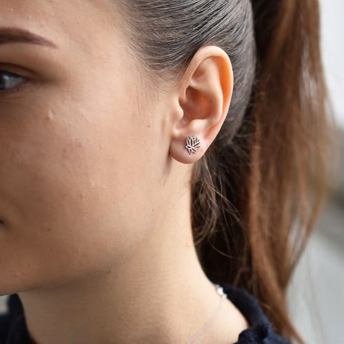 Strieborné náušnice s kvetom lotosu Emmalyn