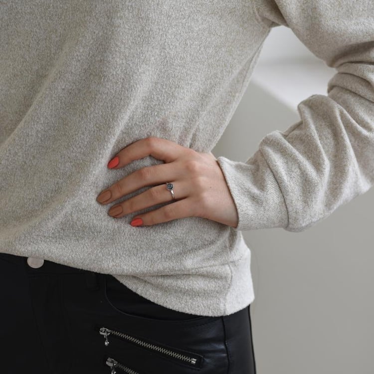 Minimalistický prsten s rutilom 52348