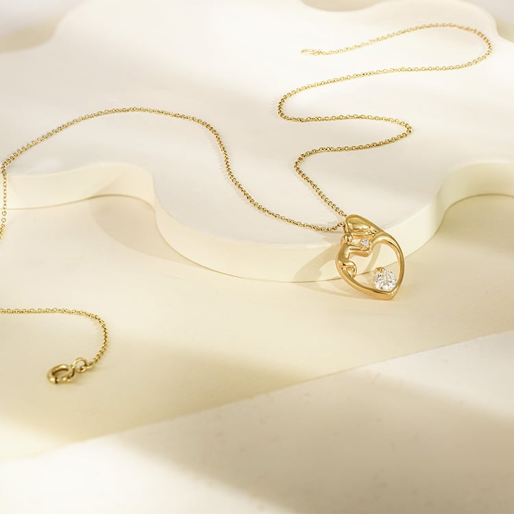 Prívesok matka a dieťa s moissanitom a lab-grown diamantom Heli 161658