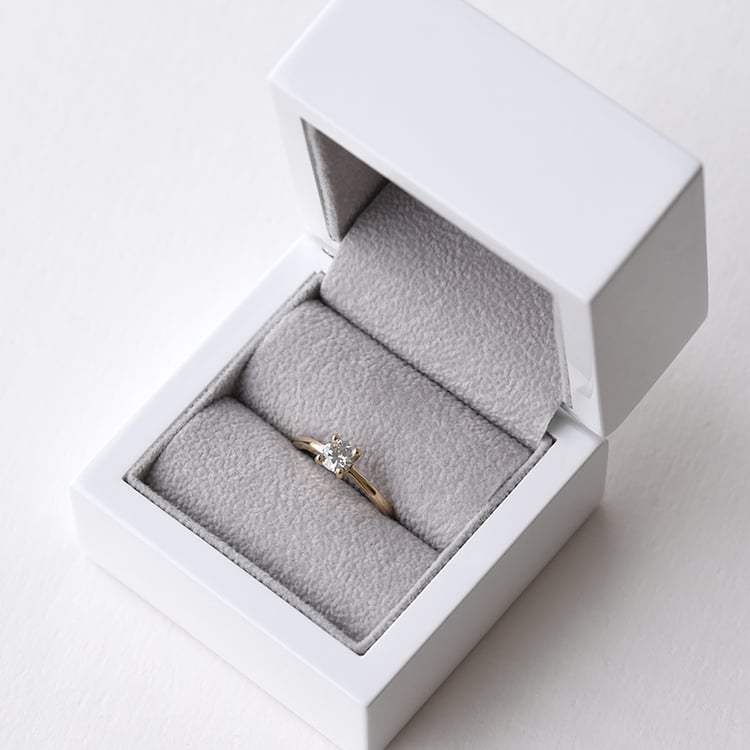 Prsteň s diamantom zo žltého zlata 74813