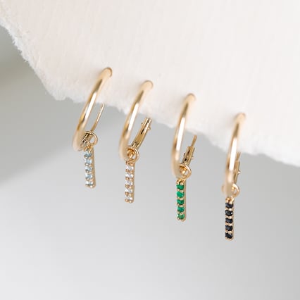 Zlaté visiace náušnice so smaragdmi Christy