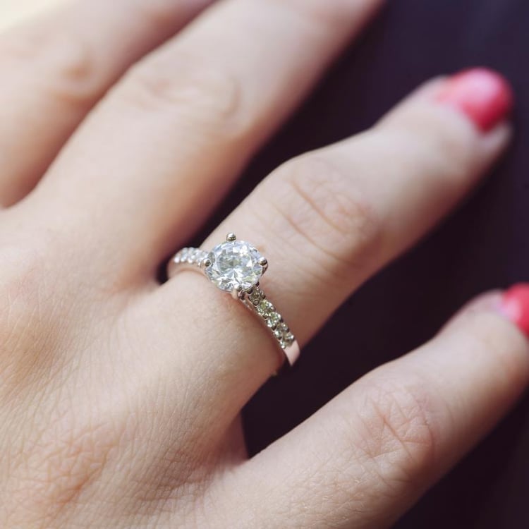 Platinový zásnubný prsteň 11829