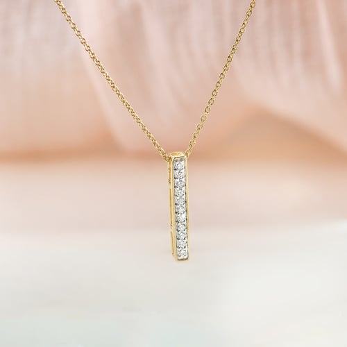 Zlatý prívěsok s lab-grown diamantmi Ola