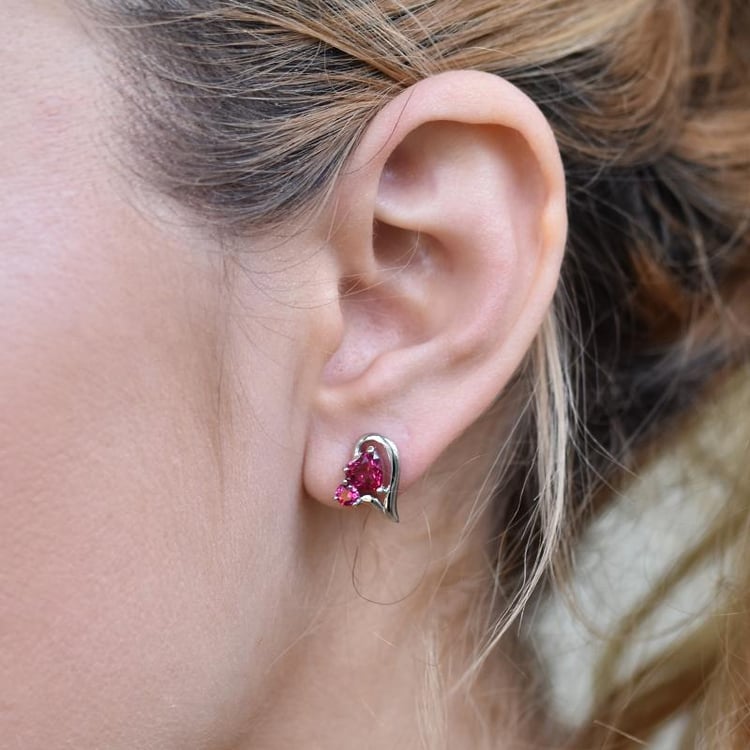 Rubínové náušnice 28015