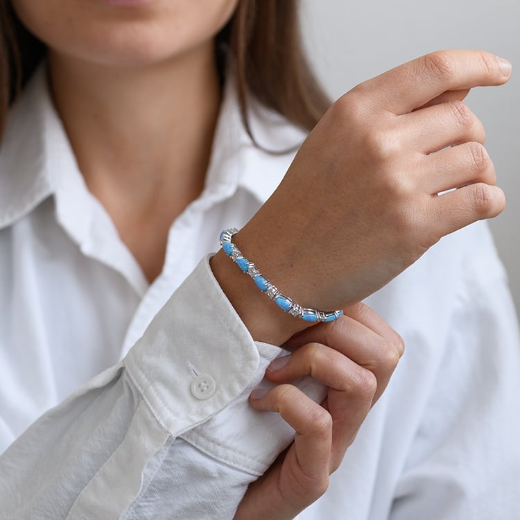 Strieborný náramok s modrými opálmi Hofli 134153