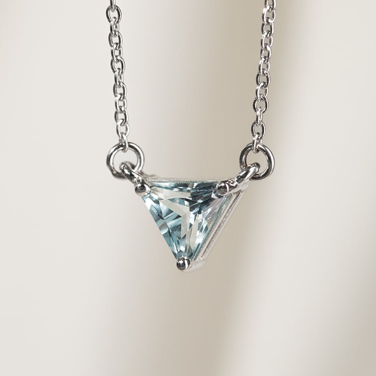 Minimalistický náhrdelník s akvamarínom Joella 134926