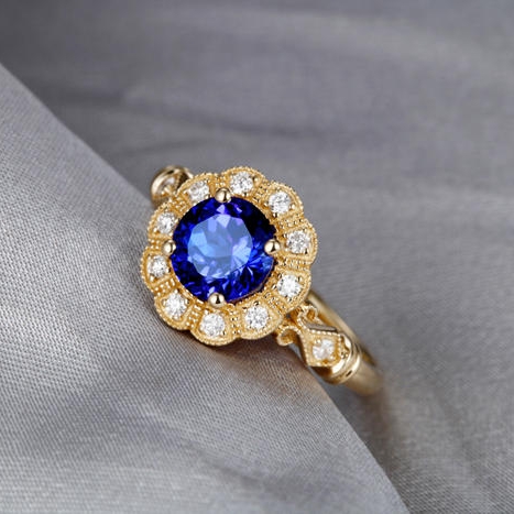 Zlatý vintage prsteň 3655