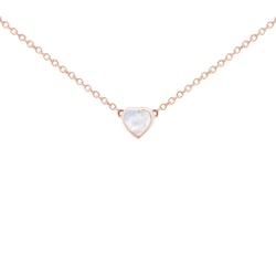 Náhrdelník s mesačným kameňom v tvare srdiečka Davila