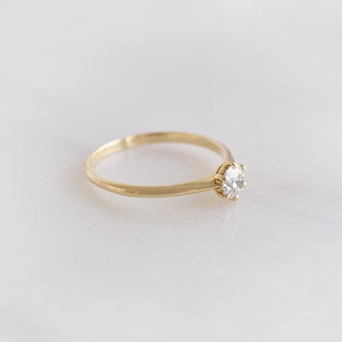 Zásnubný prsteň s diamantom Vanani